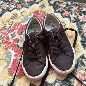 Boys lace up Sperry size 13
